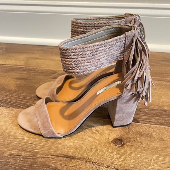 BCBGeneration Calizi Sandals Size 8.5M Suede Leather Block Heel Open Toe Fringe - Picture 5 of 10